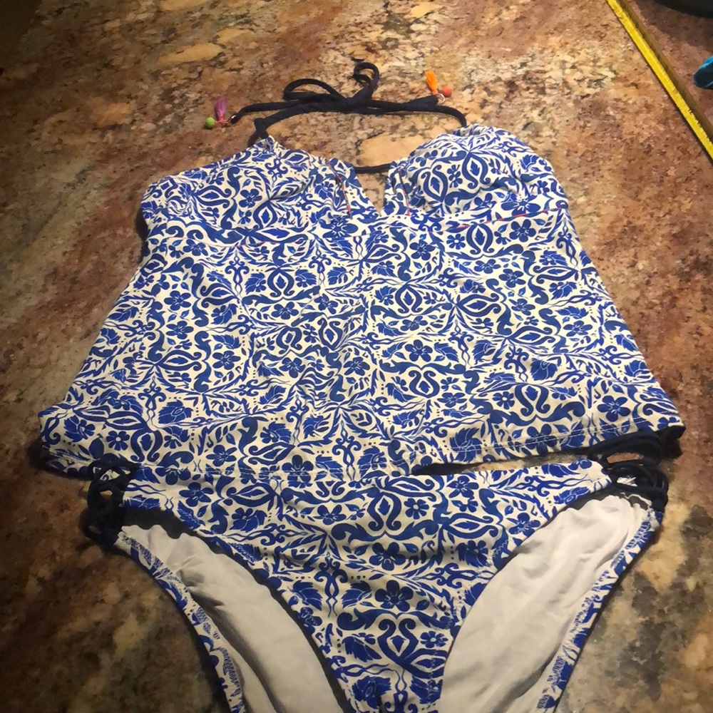 Nanette Lepore Medium Tankini